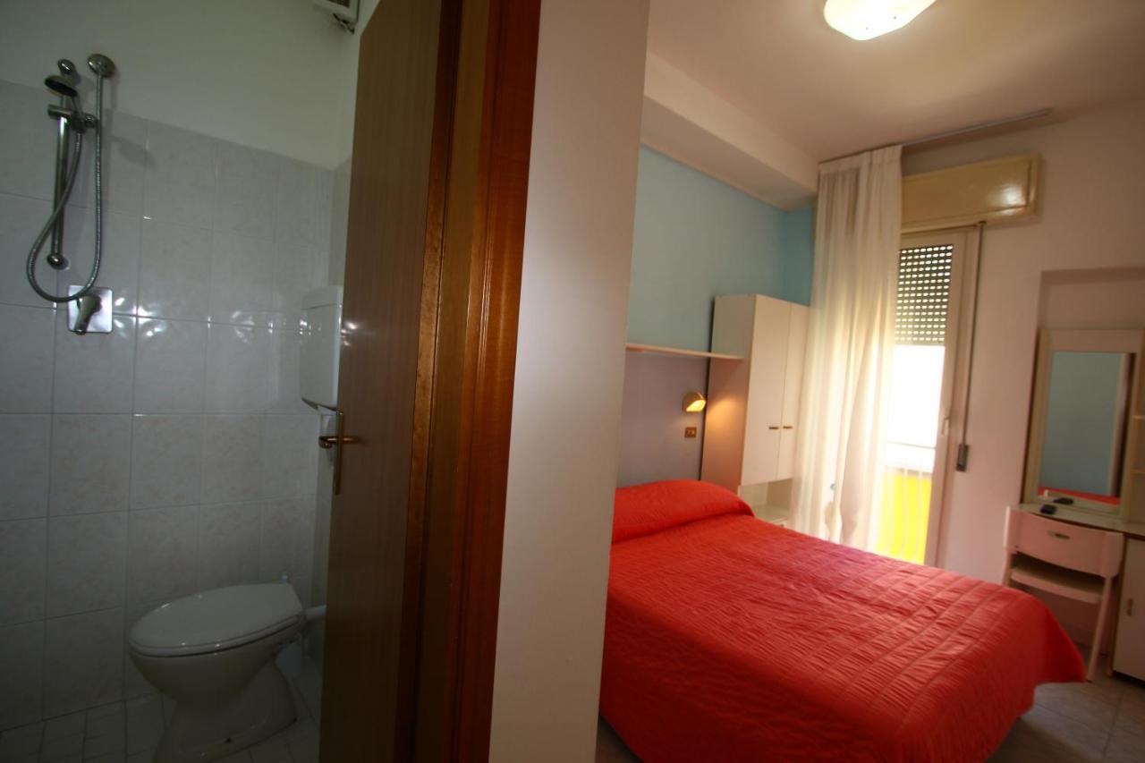 Hotel Giannella Rimini Exterior photo