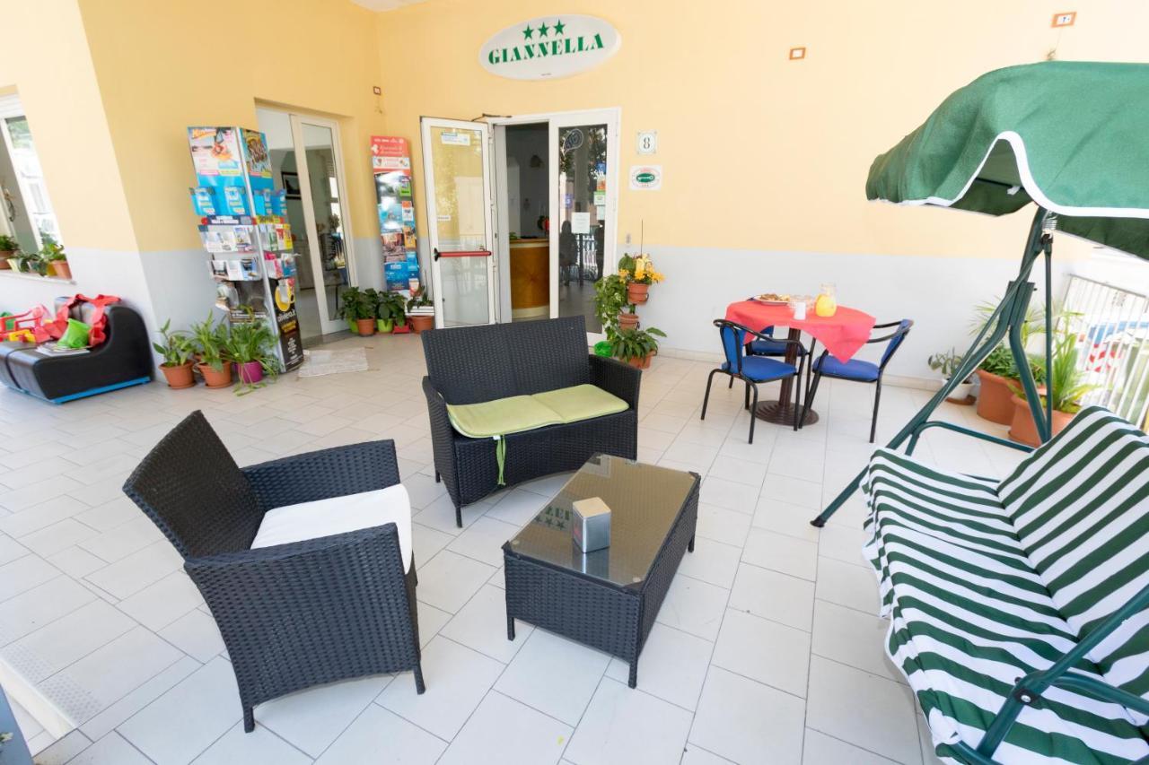 Hotel Giannella Rimini Exterior photo